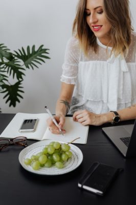 Hábitos saludables que debemos practicar en la oficina